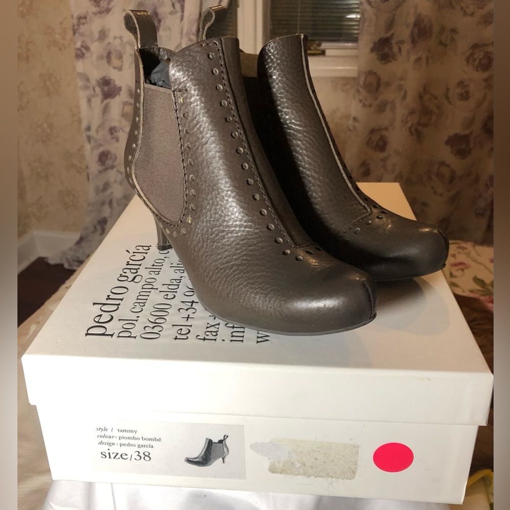 Pedro Garcia Brown Leather Justine Chelsea Stretch Ankle Boots